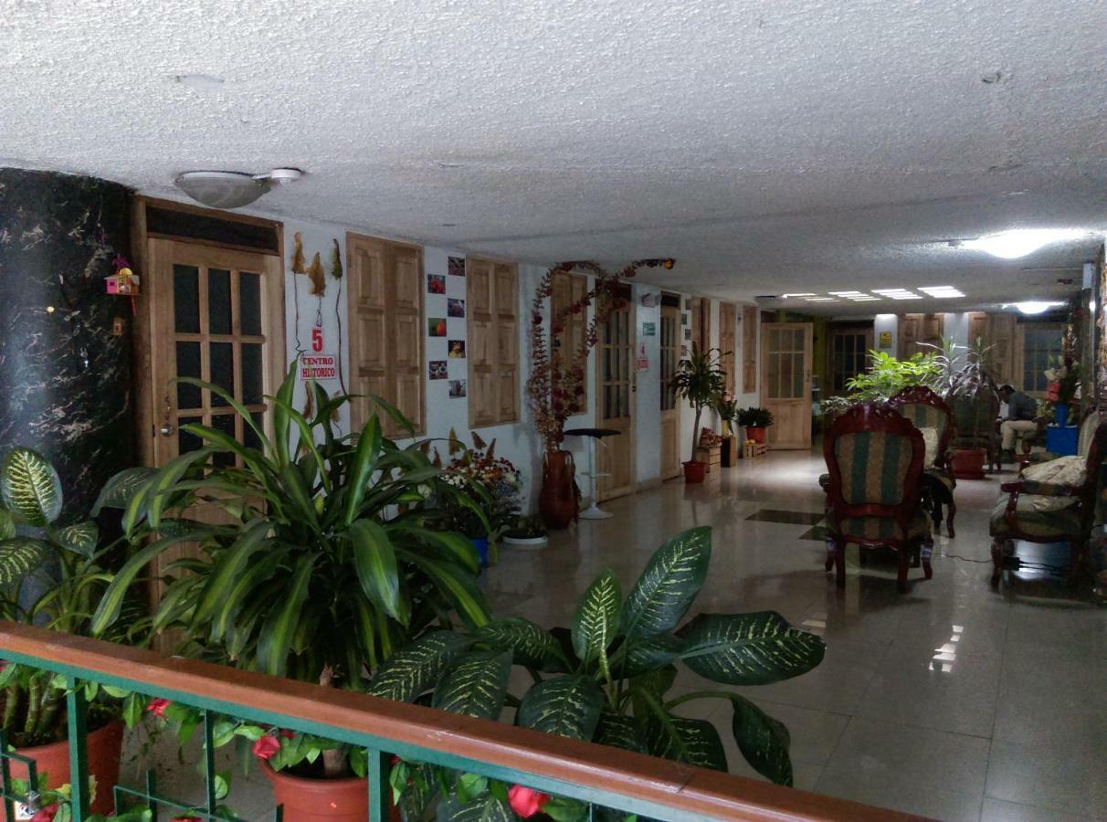 Escocie - Quito Hotel Exterior photo